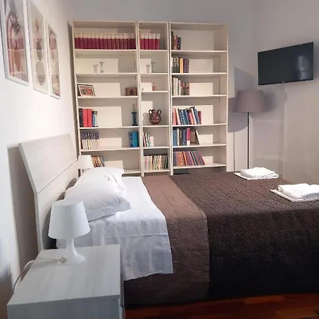 Daniela A Via Ottaviano Διαμέρισμα *